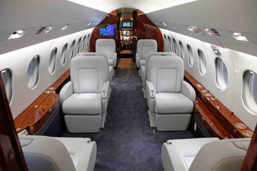 Dassault Falcon 2000 EX business jet