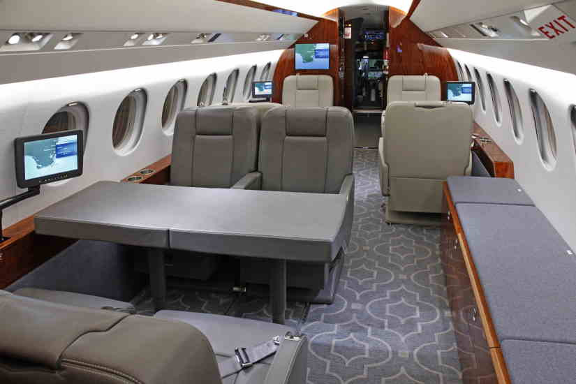 Dassault Falcon 900 business jet