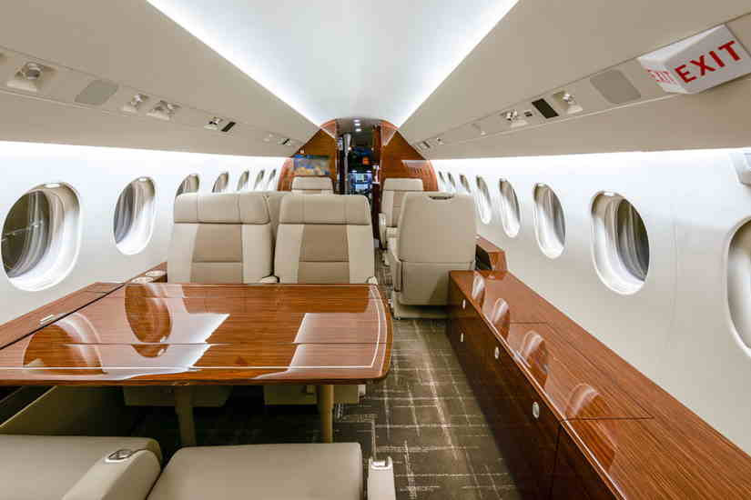 Dassault Falcon 900 LX cabin