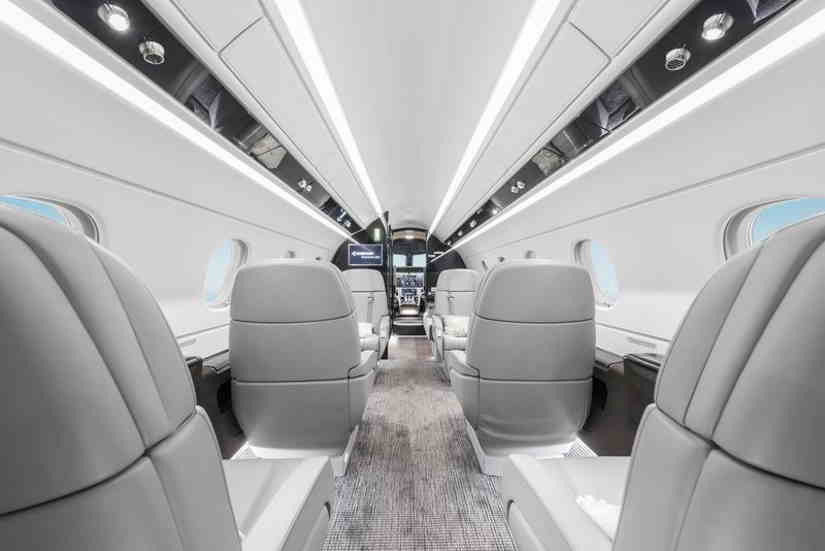 Embraer Legacy 450 cabin