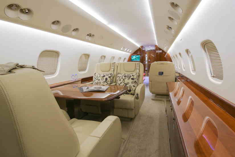 Embraer Legacy 650 cabin
