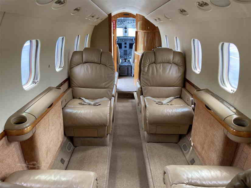 Gulfstream G100 cabin