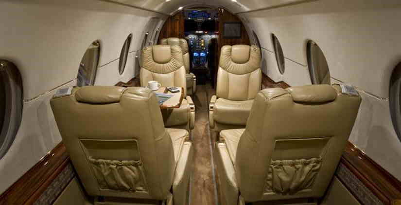 Beechcraft Hawker 400XP business jet