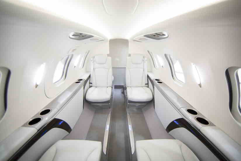 HondaJet HA-420 cabin