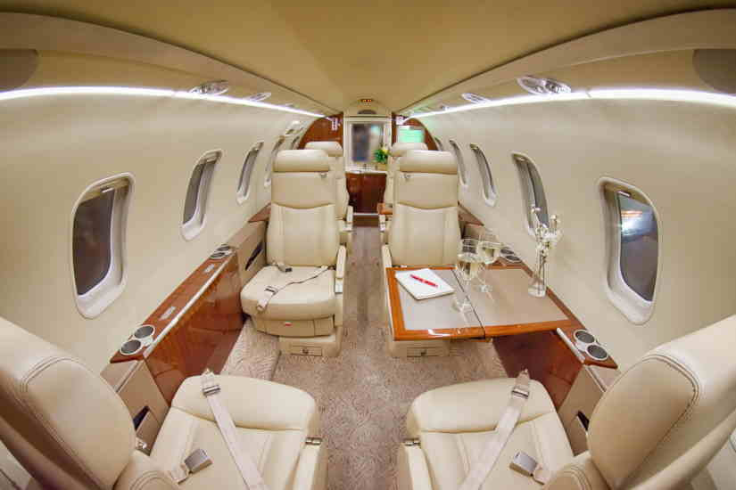 Learjet 40 XR cabin
