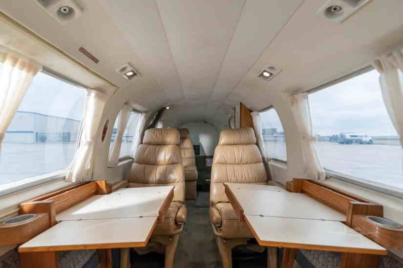 Piper PA31 Navajo cabin