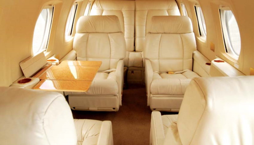 Mitsubishi MU-300 business jet