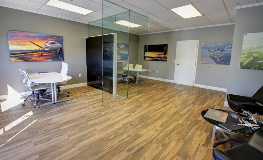 photo of the business aviation center office