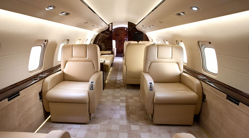 Bombardier Challenger 850 cabin