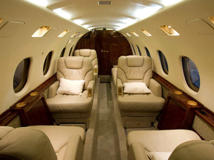 Beechcraft Hawker 800 XP business jet