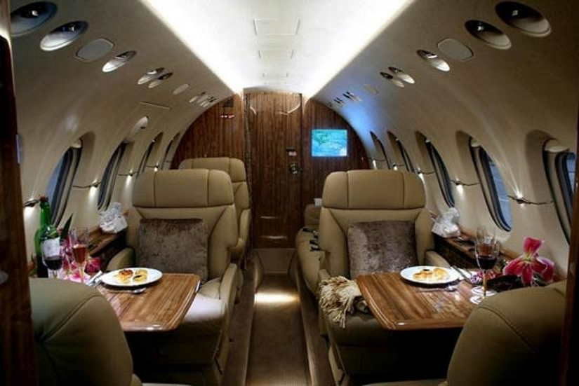 Beechcraft Hawker 850 XP business jet