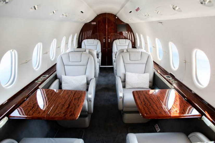Beechcraft Hawker 4000 business jet