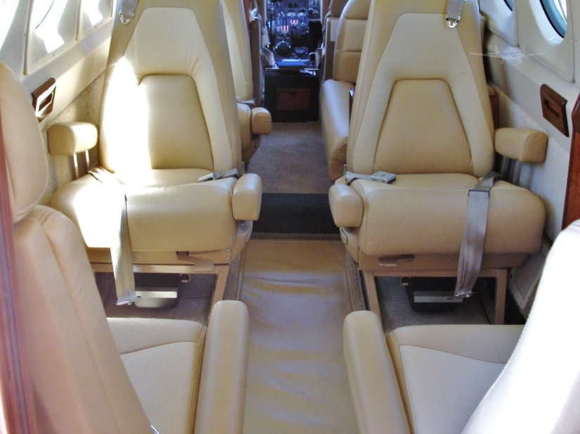 Beechcraft King Air 200 business jet
