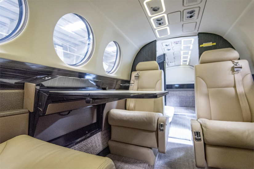 Beechcraft King Air 300 business jet