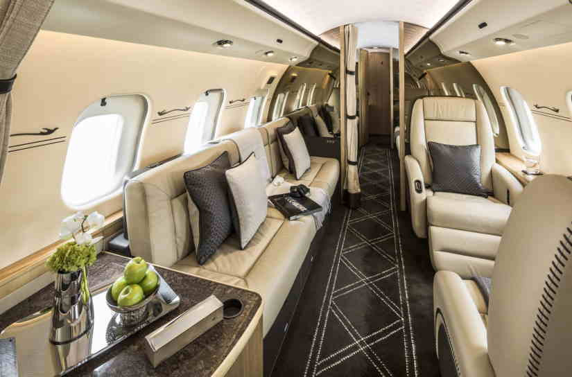 Bombardier Global Express XRS business jet